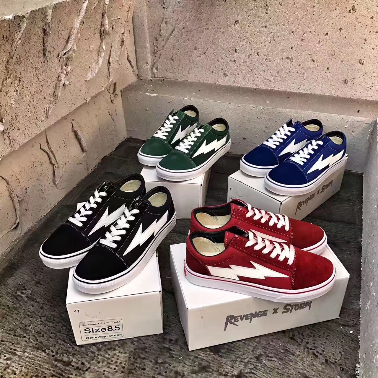 vans bolt shoes