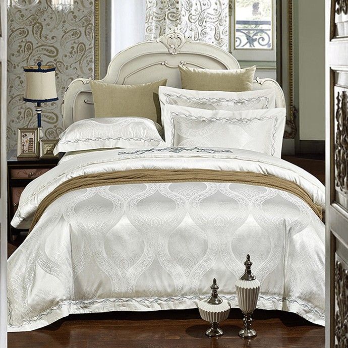 Luxury Wedding White Embroidered Bedding Set Satin Jacquard Bedspread