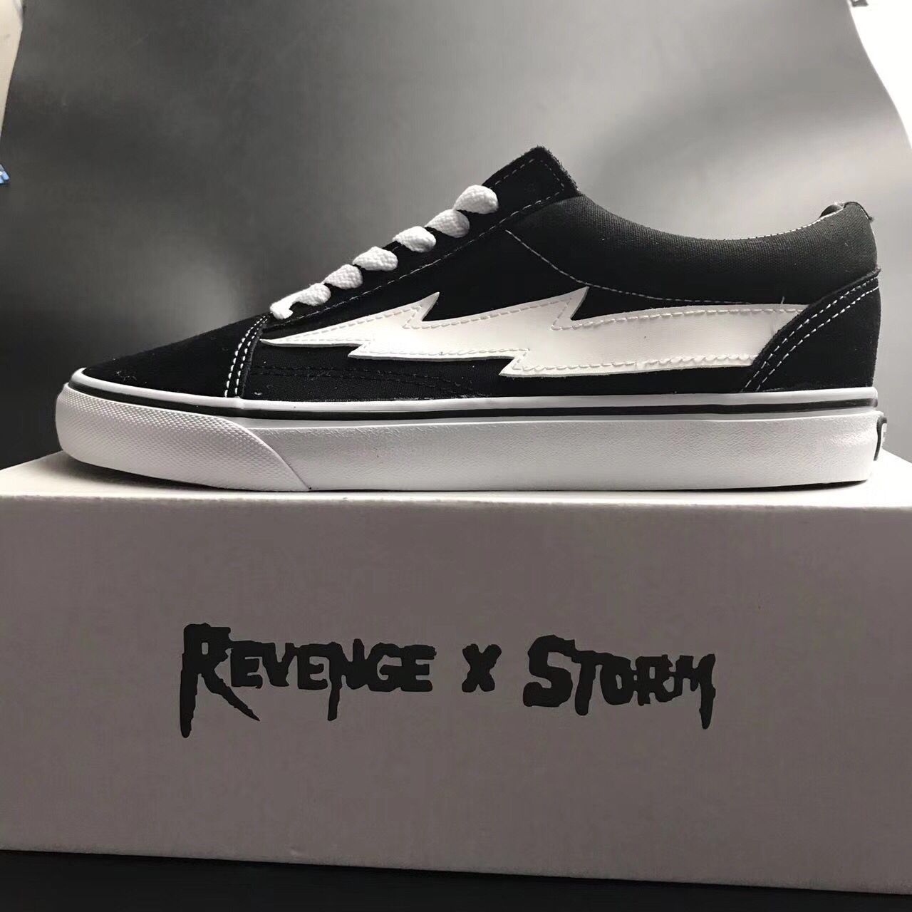 revenge x storm femme gris