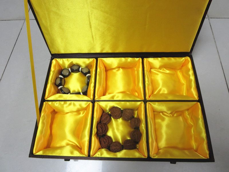 Bawełna Wypełniona Duża 6 Siatka Jedwabiu Brocade Box Drewno Multi Slot Męska Biżuteria Przechowywanie Case Bransoletka Talizman Rzemiosło Pocamy Opakowania Prezent Ślubny