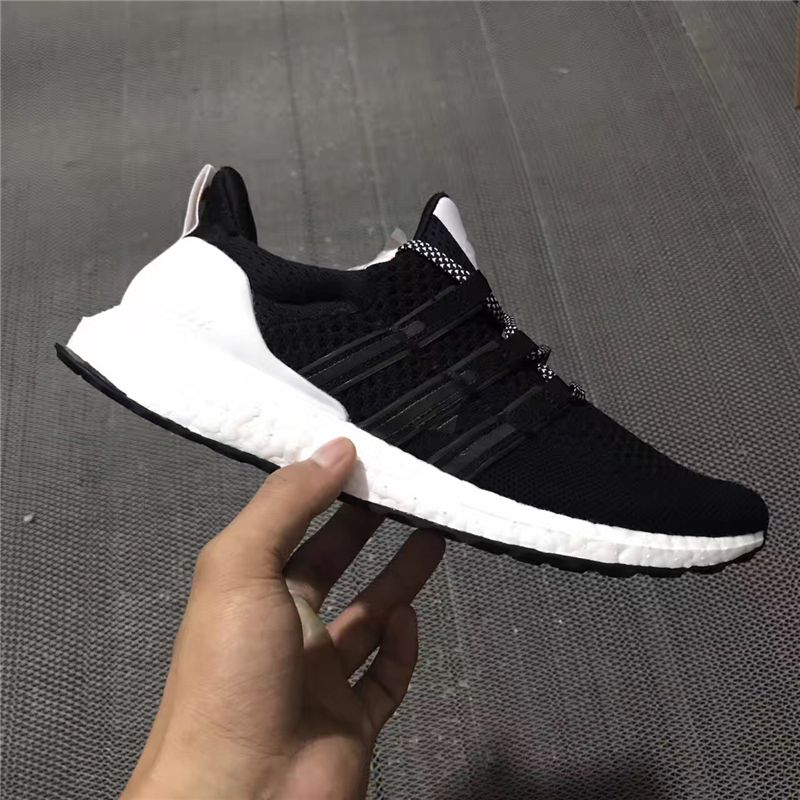 2020 2017 Running Sneakers W.W. WW WOO WOO Wood Wood X Ultra Boost Black And White AF5778 Men And Women Boost Outdoor Shoes Drop Shipping From Huihui111, $107.21 | DHgate.Com