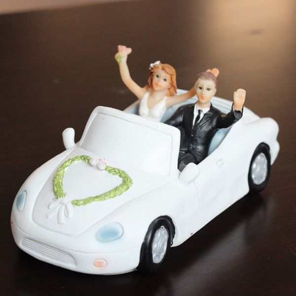 2019 Cake Toppings Honeymoon Waving In Car Couple Wedding ... - 600 x 600 jpeg 51kB