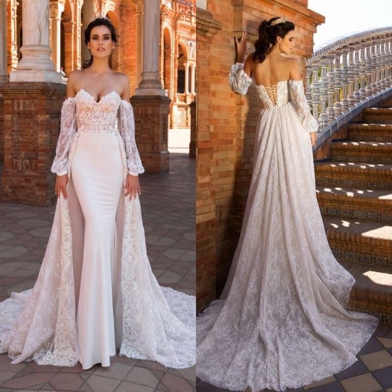 2017 Vintage Lace Wedding Dresses With Capes Long Sleeves