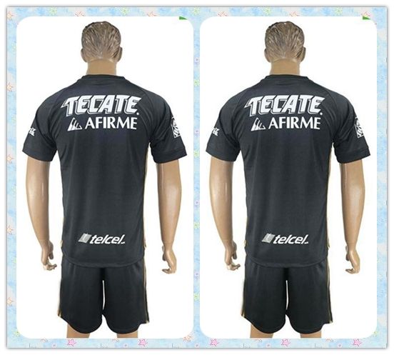 tigres 3rd kit