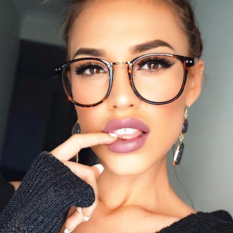 2019 Wholesale Rivet Women Optical Glasses Frame Designer Eyeglass