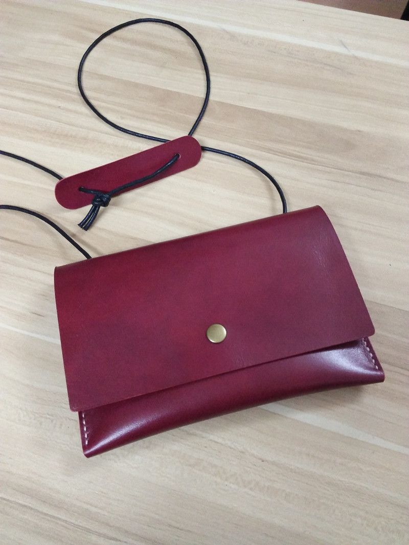 Download Wholesale Handmade Vegetable Tanned Glossy Leather Women'S Crossbody Bag Fashion Phone Case ...