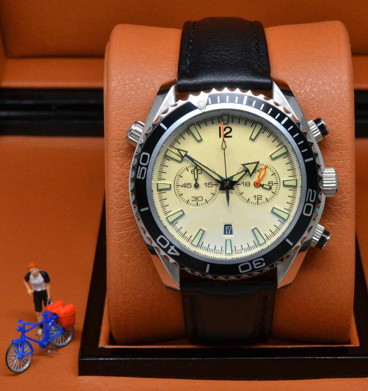 New Luxury Brand White Dive Quartz Chronograph Limited Watch