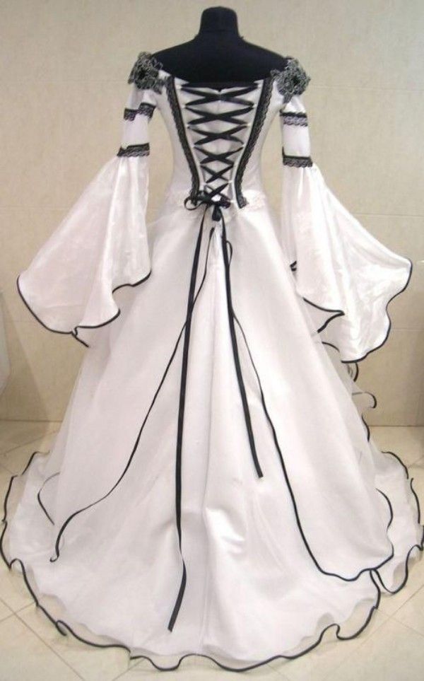 Renaissance Vintage Schwarz-Weiß Mittelalterliche Brautkleider Vestido De Novia Celtic Brautkleider mit Passform und Flare Ärmeln Blumen