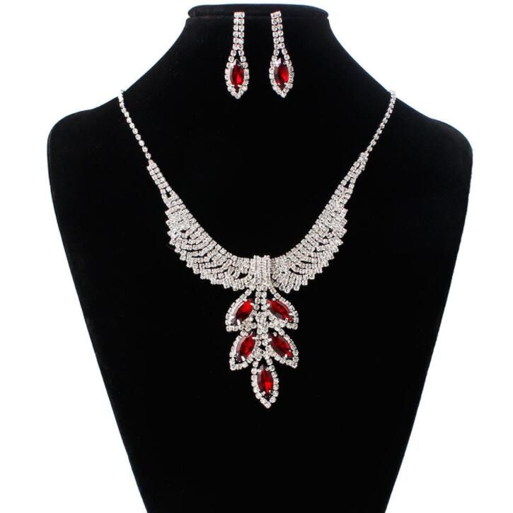 Un Par De Colgantes Rosa Brillante Perla De Cristal Plateado Plata Aros Colgantes.