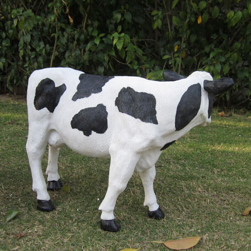 plastic cow yard ornaments