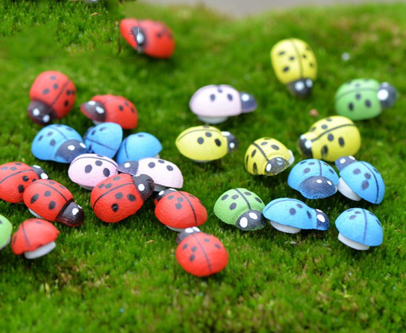 2019 Mini Ladybug Figurines Fairy Garden Miniatures Terrarium Jardin