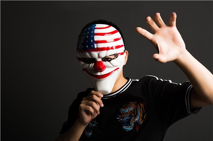 Grosshandel Terrorist V Clown Maske Sah Geister Sparta Fur Vendetta Halloween Tanz Mannlichen Erwachsenen Viele Arten Masken Schadel Von T6689 14 24 Auf De Dhgate Com Dhgate