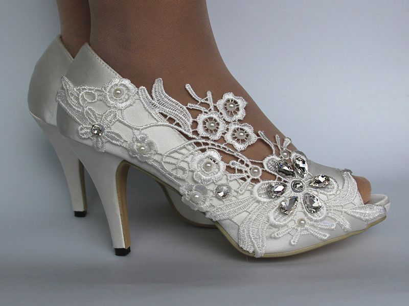 Barato Branco De Seda Rendas Abertas Toe Cristal Sapatos De Casamento  Nupcial Custom Made Sapatos De Dança Para A Atividade Do Casamento Sapatos  De Noiva Frete Grátis De Zh150108, $212,17 | Pt.Dhgate.Com