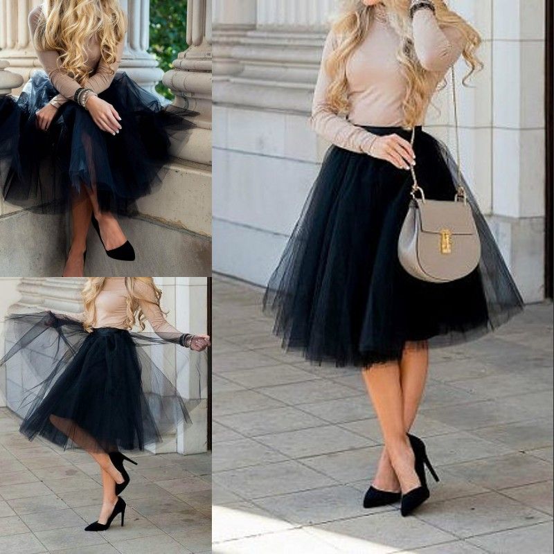 Party skirts online This season's skirts come in eclectic styles for different silhouettes and occasions. Straight cuts coexist with flowy pieces. Fashionable prints, embroidery and new fabrics bring the collection to life.