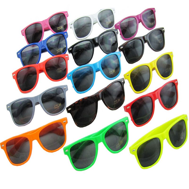 Hot Sale Classic Style Sunglasses Women And Men Modern Beach Sunglasses