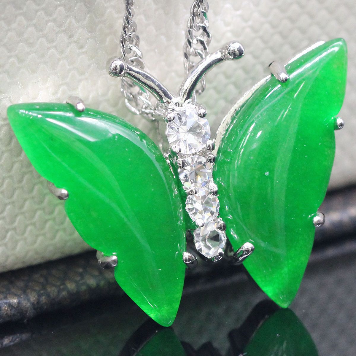 Wholesale JADE Butterfly Pendant Necklace Women Silver Chain Crystal