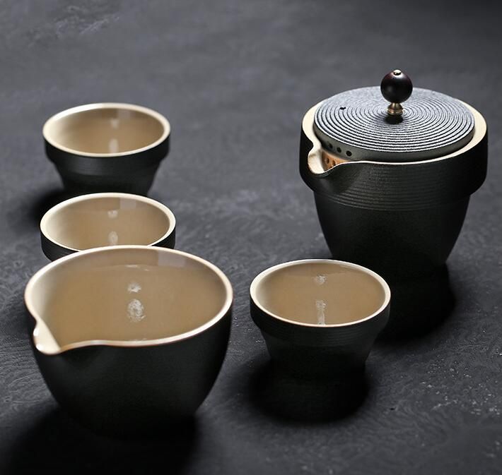 2019 Portable Travel Outdoor Teapot Tea Cup Set Creative Ceramic