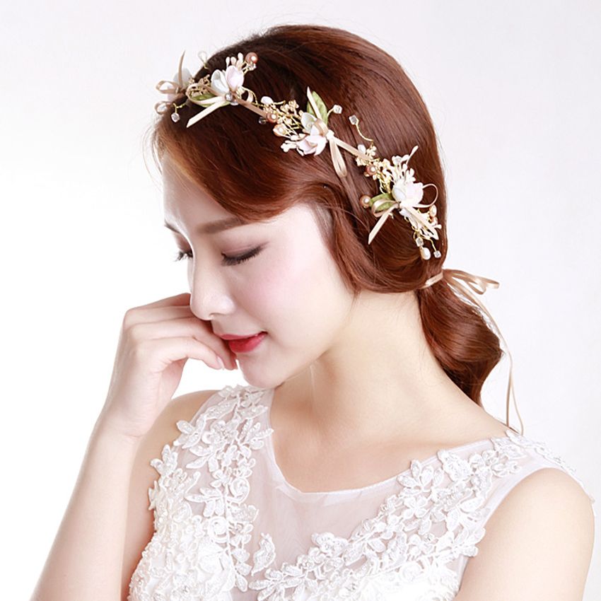 flower tiara bride