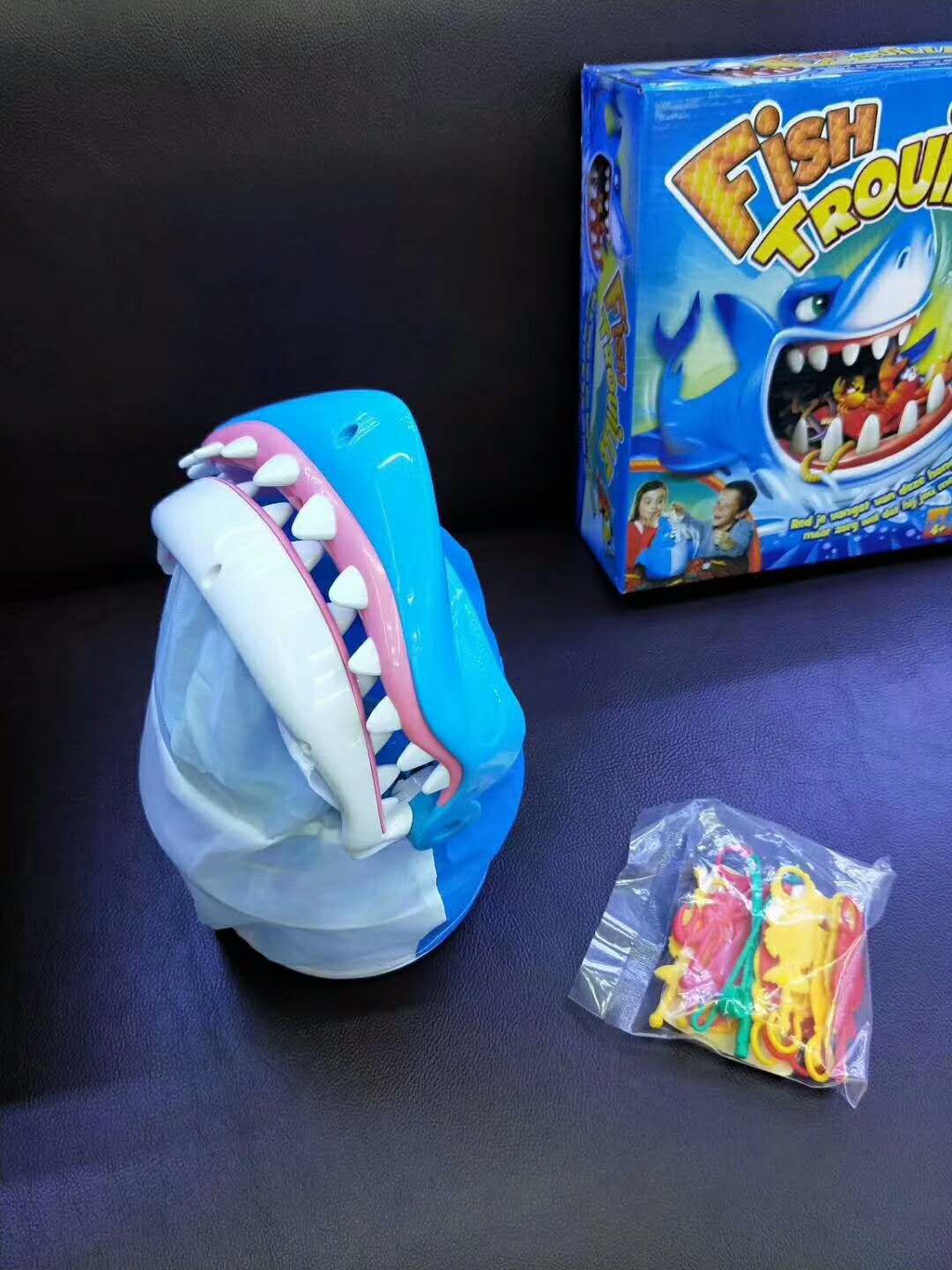 Fish Trouille Large Shark Mouth Bite Finger Game Prank Funny Novelty Gag Fishing Toy for Kids