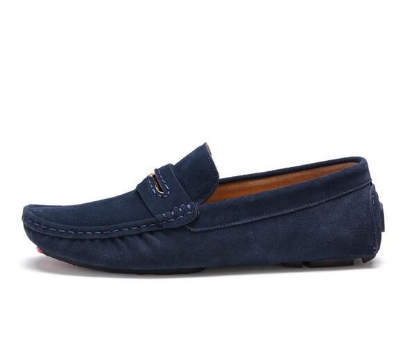 novo couro sapatos