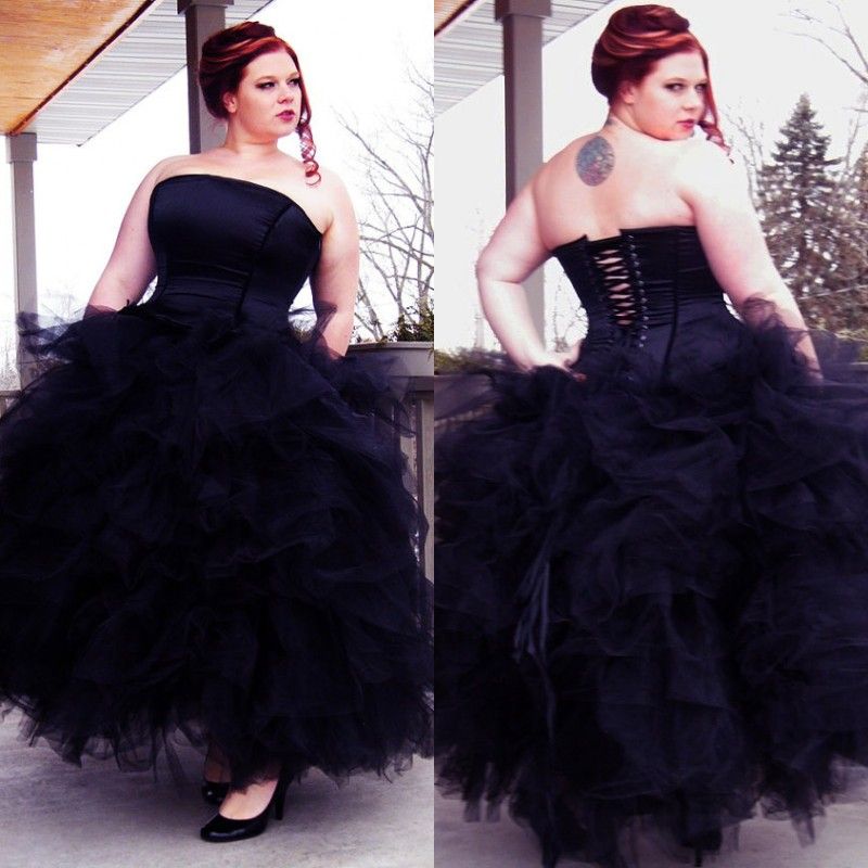 Stunning Gothic Corset Ball Gown Black Wedding Dress Strapless Ruffled ...