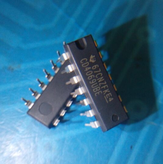 10pcs New CD4069UBE CD4069 DIP-14 IC