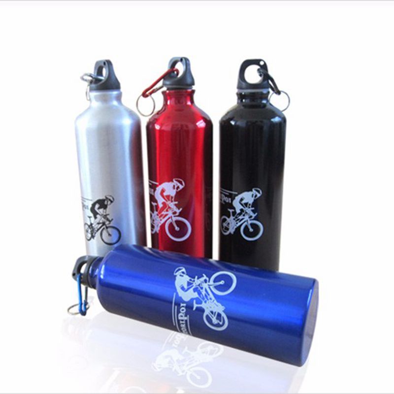 les bouteilles d'eau de bicyclette