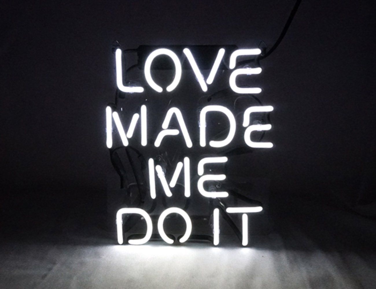 2019 Love Made Me Doït réel Verre Neon Light Sign Accueil