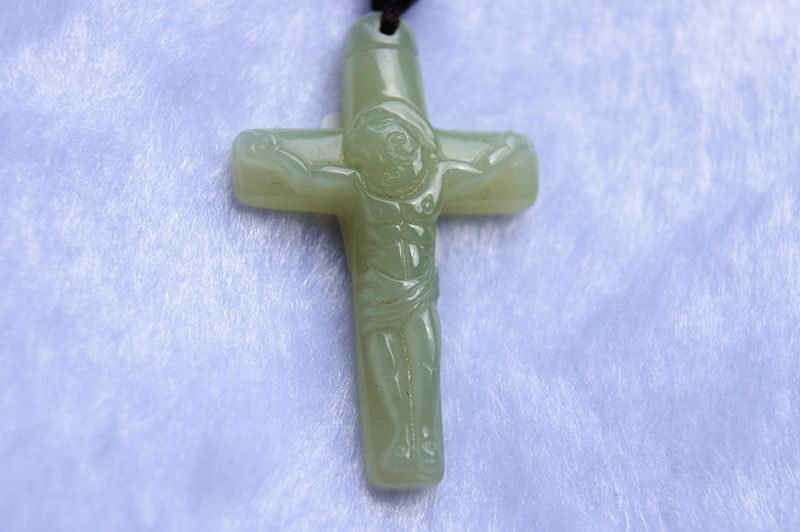 The seiko and titian are the cross of Jesus Christ. Lucky pendant necklace