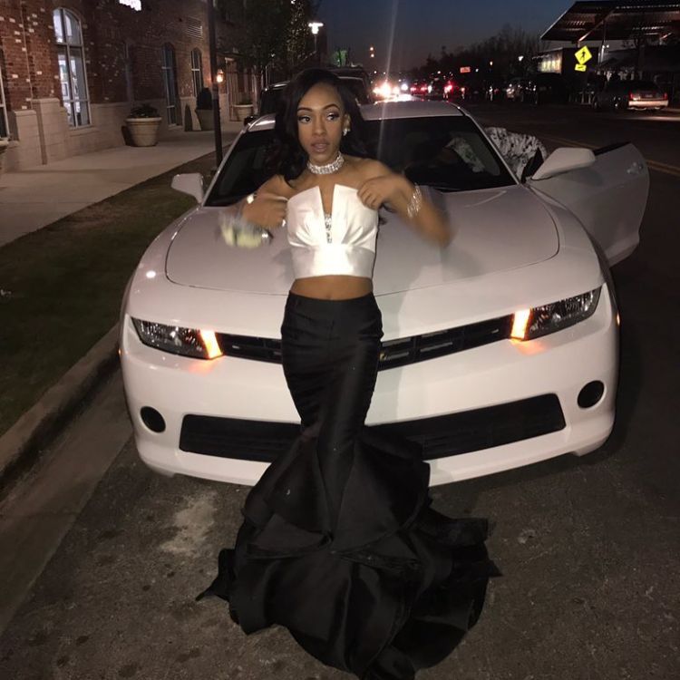 Compra Sin Tirantes Top Blanco De Dos Piezas Vestidos De Baile Falda Negra  Fruncida Con Volantes Sirena Vestidos Largos De Noche Para Niñas Vestido De  Fiesta De Graduación Barato | Entrega Rápida