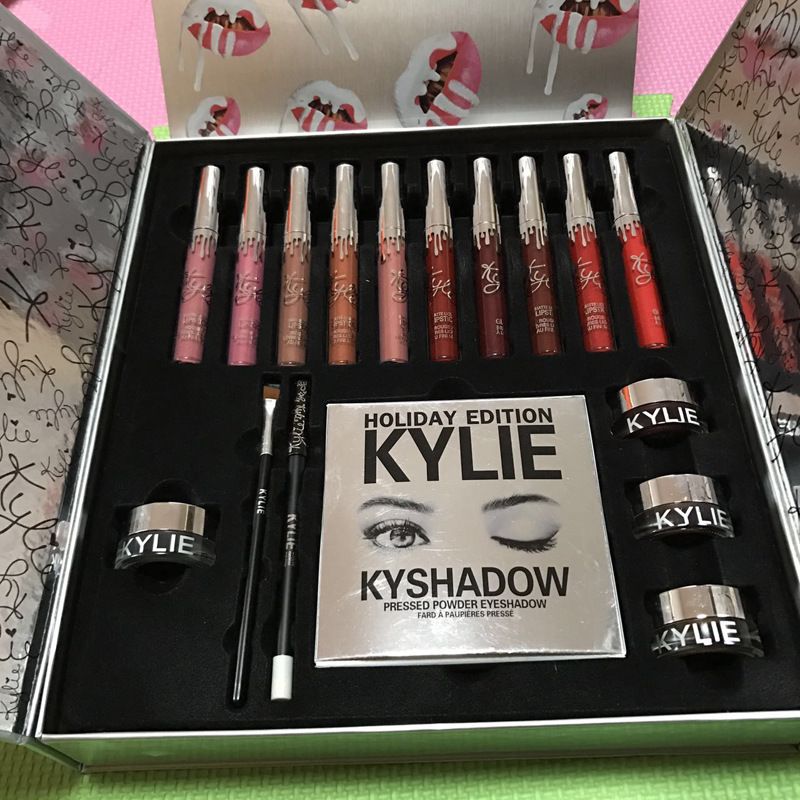 Satın Al Kadın Makyajı Tatil Sürümü Kit Kutusu Mat Liquid Ruj Makyaj