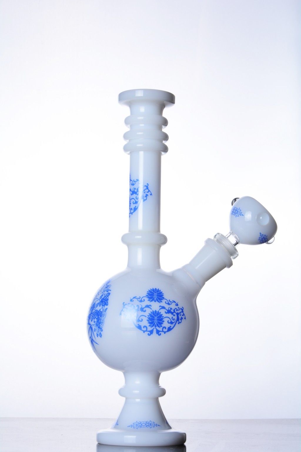 2020 Beauty Artist Porcelain Glass Bongs With Diffuse Downstem Perc