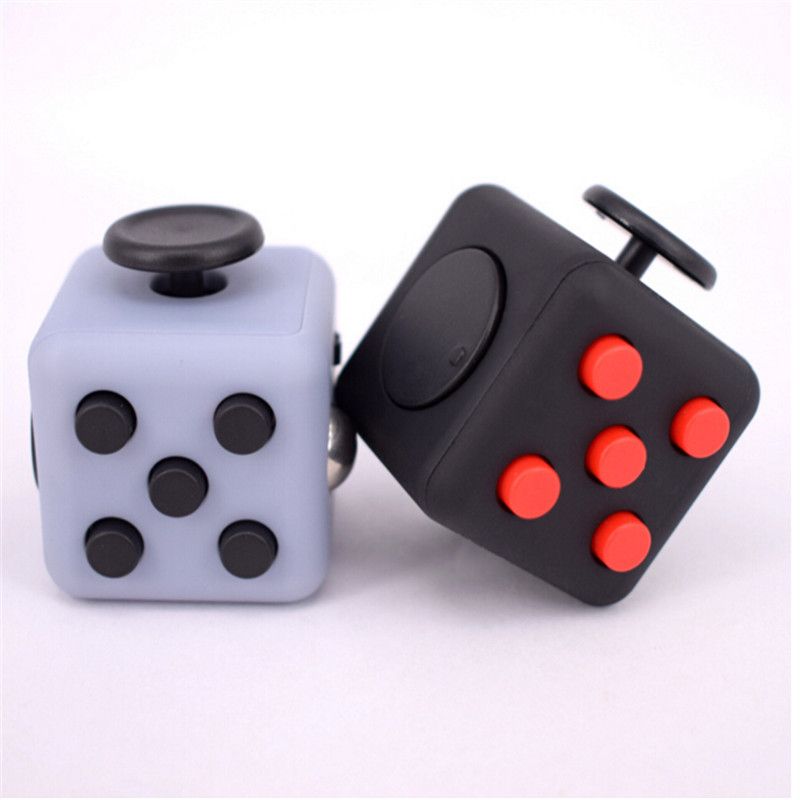 Compre Fidget Cube Dice Alivia Anti Estrés Y Ansiedad 3.3 * 3.3 Para