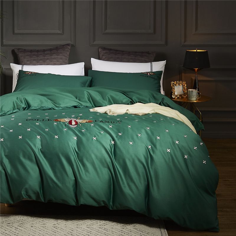 Bedding Sets 60s Egyptian Cotton Bed Linen Satin Queen King Size Bee Bedding Sets 60s Egyptian Cotton Bed Linen Satin Queen King Size Bee Embroidered Duvet Cover Set Green Sheets Black Comforter
