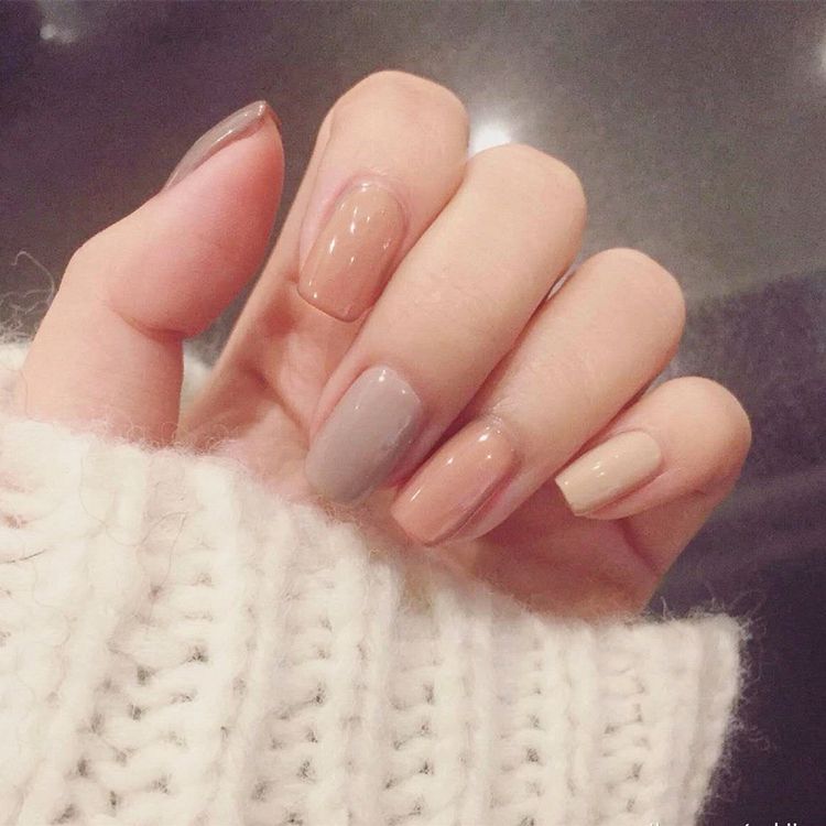 nude thumb nails Nude thumb nails