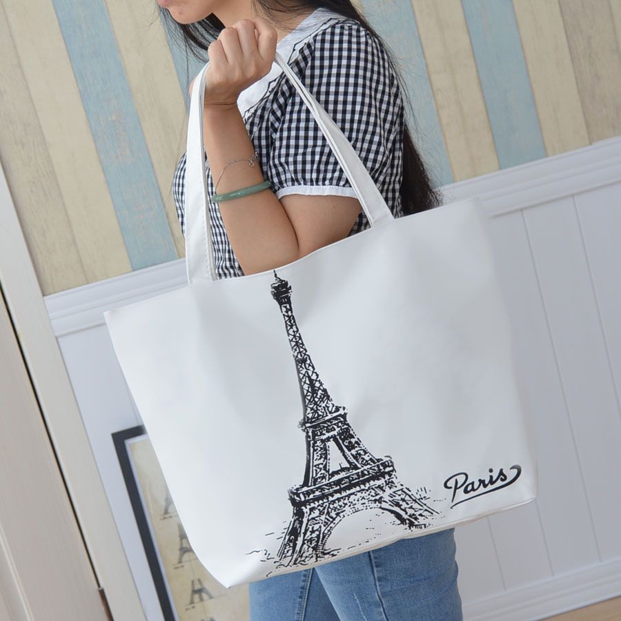 tote bolsa with a zipper