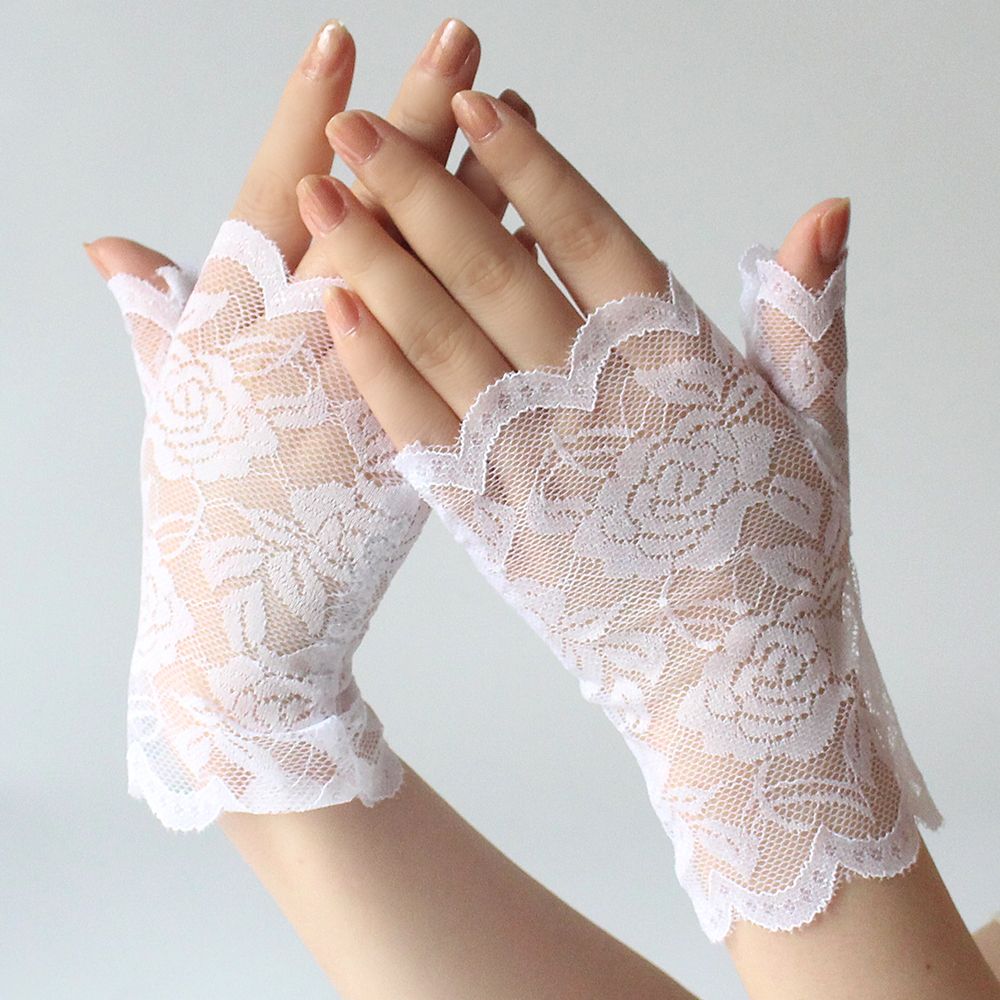 short lace fingerless gloves