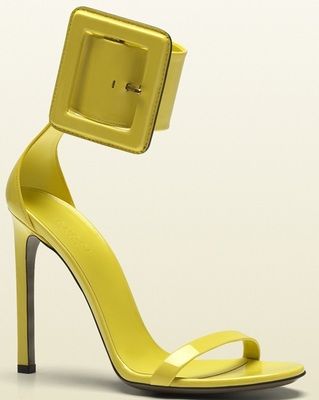 marcas de sandalias de couro