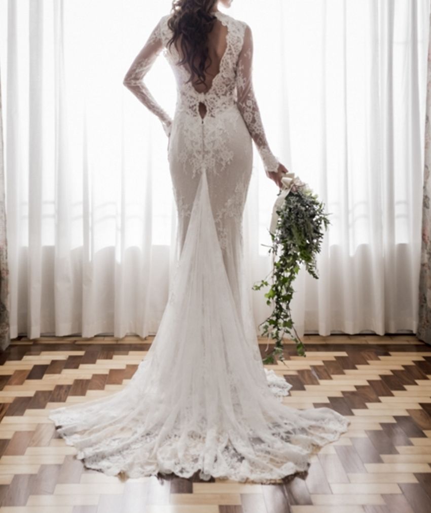Lace Open Back Mermaid Wedding Dress With Illusion Long