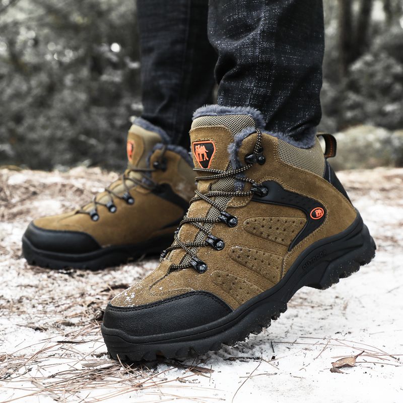 winter hiking shoes