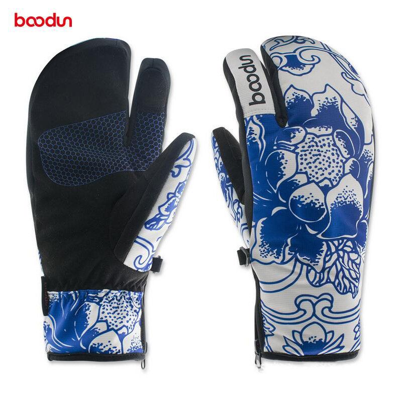 three finger winter gloves