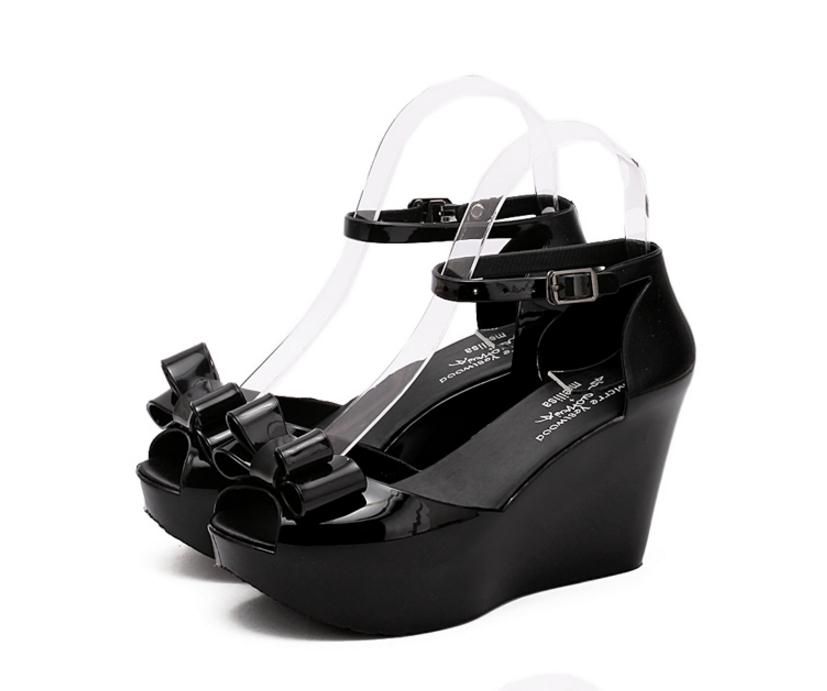 sandalia plataforma de plastico