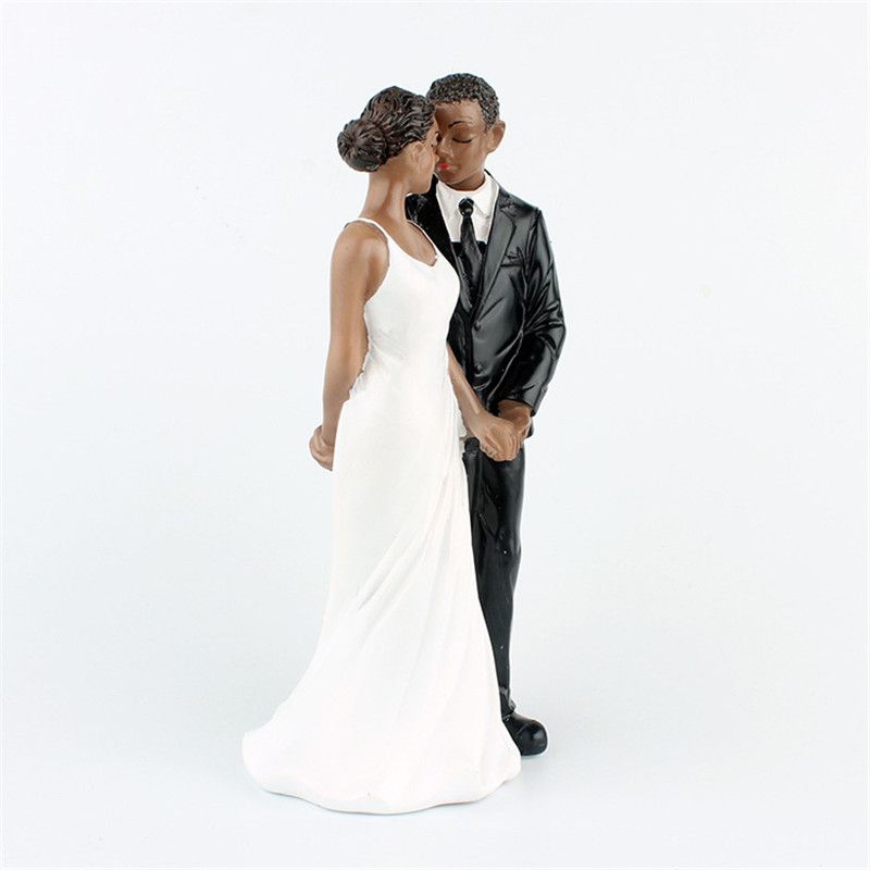 2019 Romantic Wedding Cake Toppers For Wedding Party Synthetic Resin