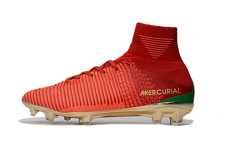white and gold cr7 football boots