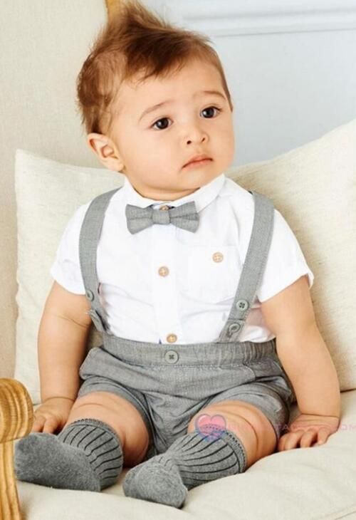 Tetraedre Formation Tristesse Ensemble Bebe Noeud Papillon Essaie Tablette Cheveux