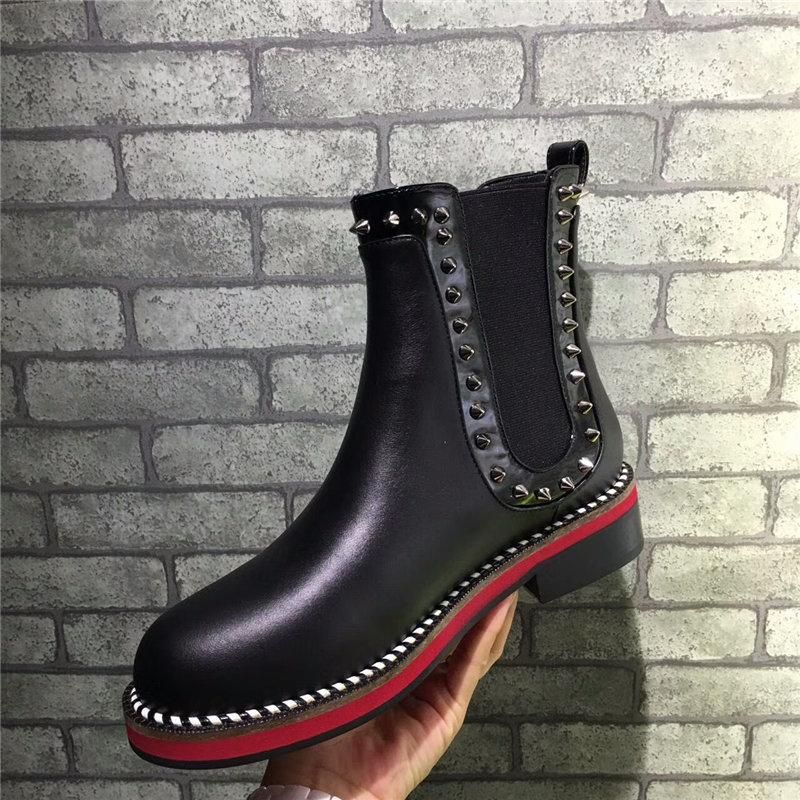 Acquista 2017 Cl Donne In Vera Pelle Moda Catena Rivetto Pompe Acquista 2017 Cl Donne In Vera Pelle Moda Catena Catena Catena Rivetto Pompe 5d66c1