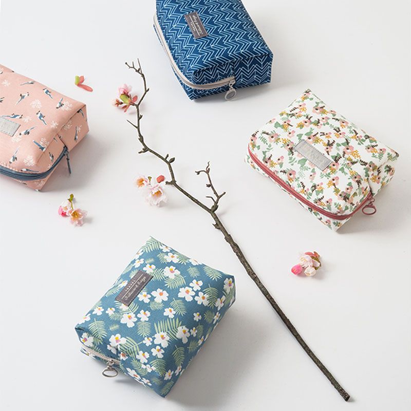 mini cosmetic pouch
