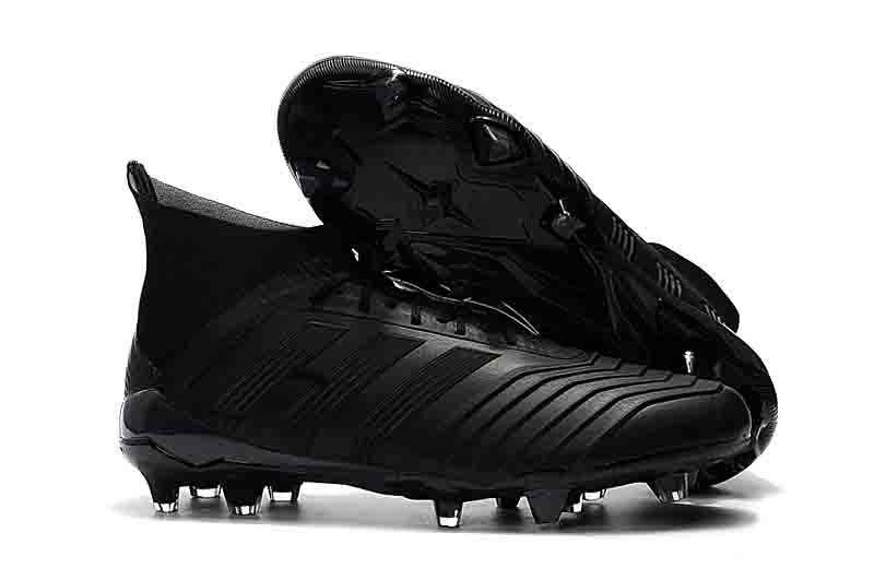 scarpe da calcio predator senza lacci