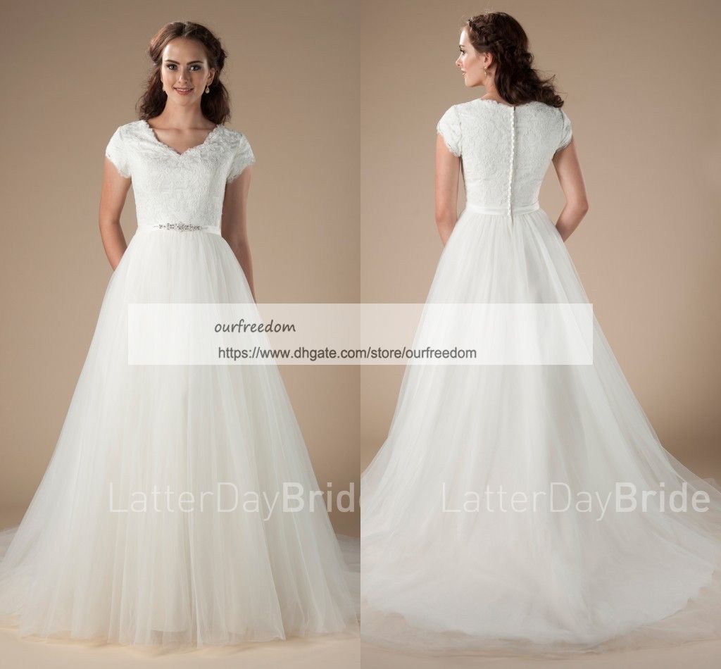 Discount 2018 Boho Style Cheap Wedding Dresses Short Sleeve V Neck