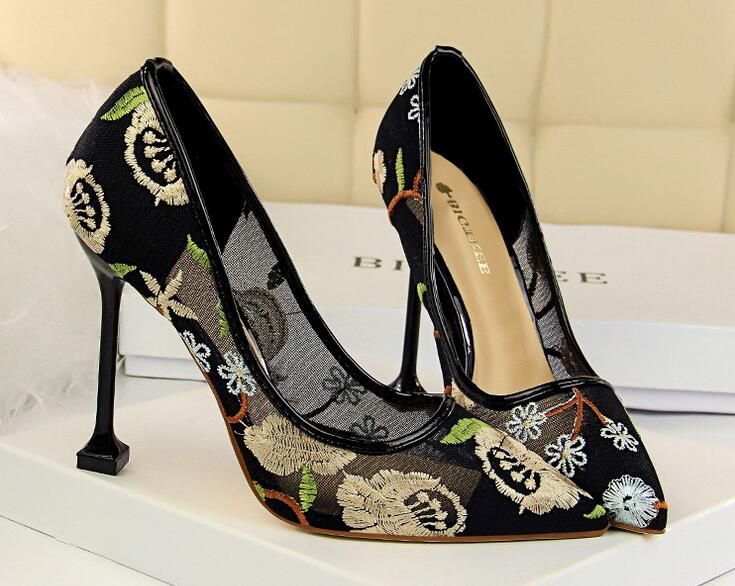 10 Cm Stiletto Heel Shoes New Style Summer Cut Outs Pointed Toes Shoes Bride Bridesmaid Party Shoes Big Size 34~40 Designer Shoes High Heel Shoes From